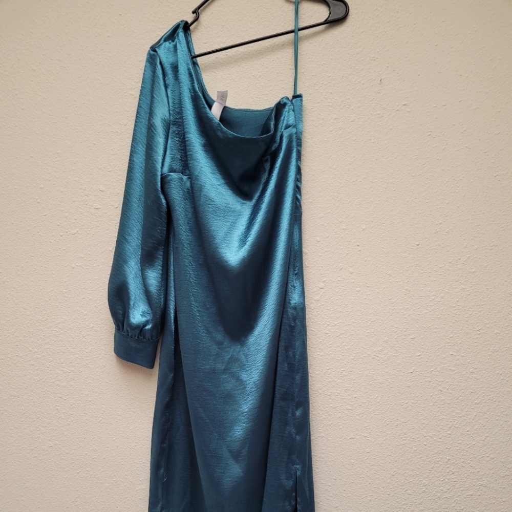Amadi one shoulder dress